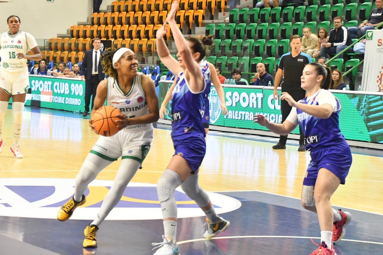 La Dinamo Women domina, poi regala la vittoria al Brixia