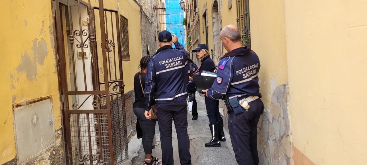 Sassari, centro più sicuro con la stazione mobile della polizia locale
