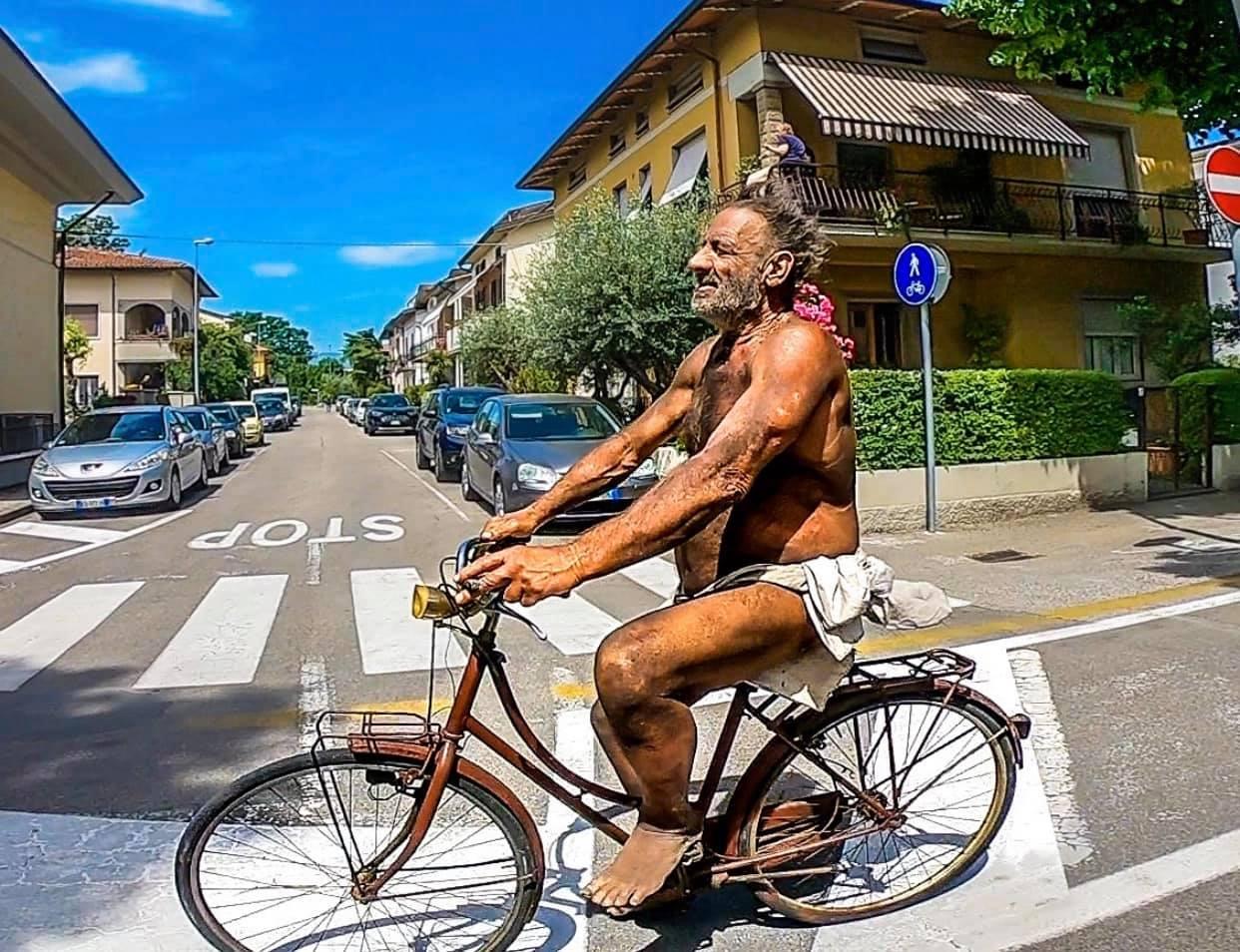 
	Vannino, al secolo Alessandro Egidio Gori

