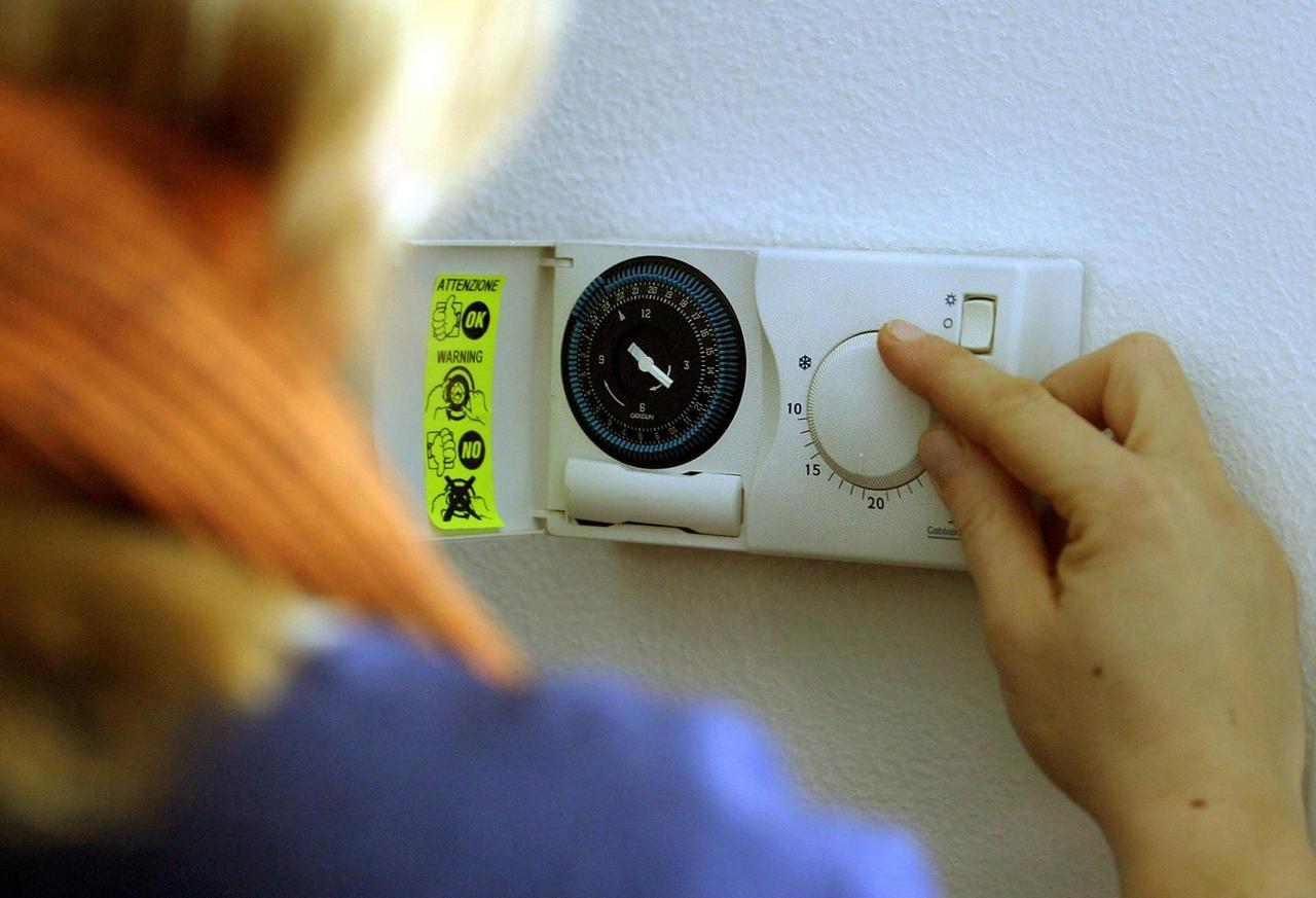 Riscaldamenti accesi: i consigli utili per spendere meno