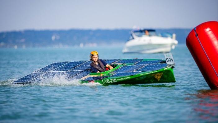 Olbia: sfida tra ricercatori a bordo di imbarcazioni a idrogeno, elettriche e solari