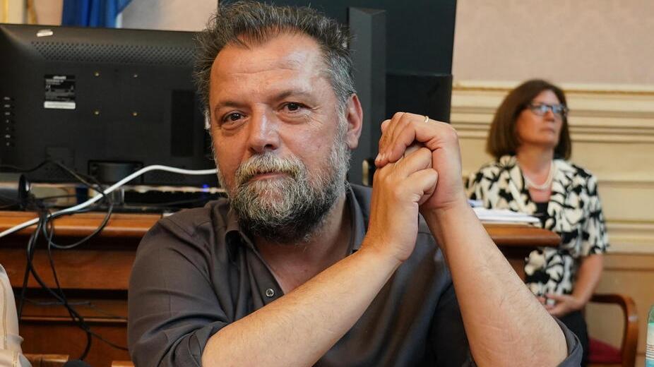Simone Lenzi: «Il sindaco ha patrocinato la gogna per il prurito censorio di qualcuno»