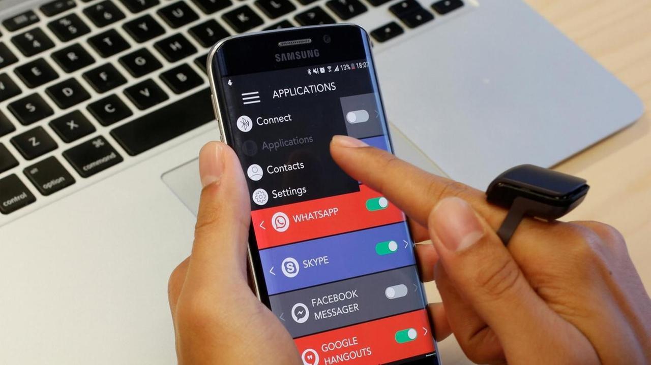 IT-Wallet: in arrivo il portafoglio digitale, dal 23 ottobre patente e tessera sanitaria nello smartphone. Ecco tutte le novità