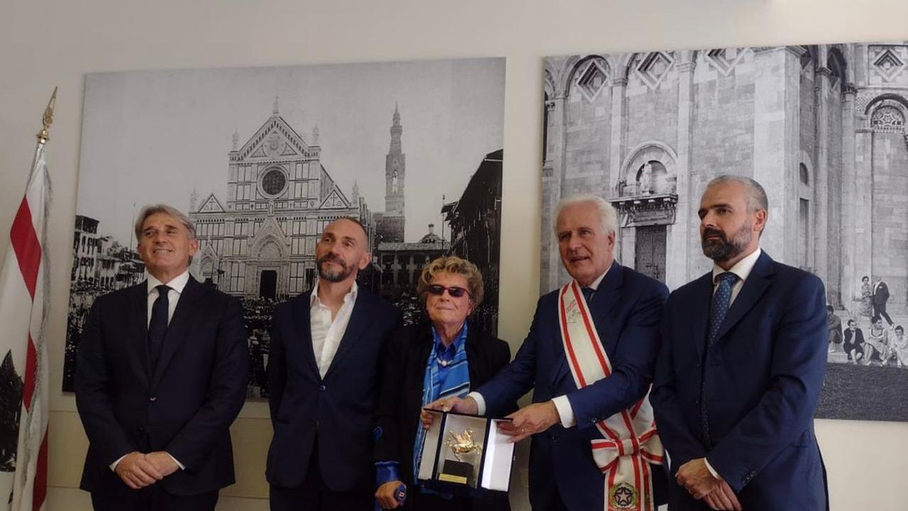 Dacia Maraini riceve il Pegaso d’Oro, le motivazioni del premio della Toscana