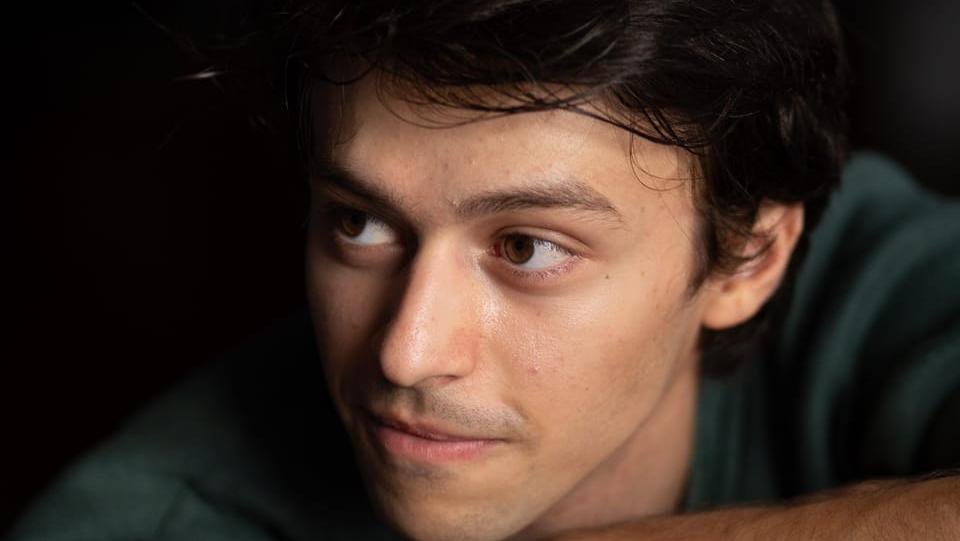 L’attore Samuele Teneggi protagonista al cinema Rosebud