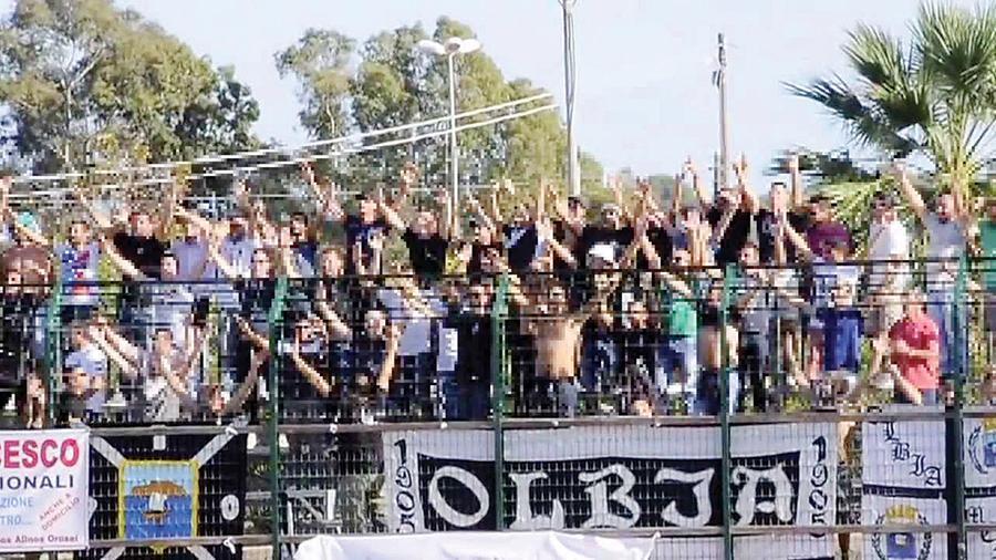 Sconcerto tra i tifosi dell’Olbia: «Speriamo si faccia chiarezza»
