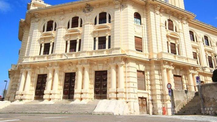 Medicina senza numero chiuso, i dubbi del rettore di Cagliari Francesco Mola: «Non abbiamo abbastanza aule né docenti»