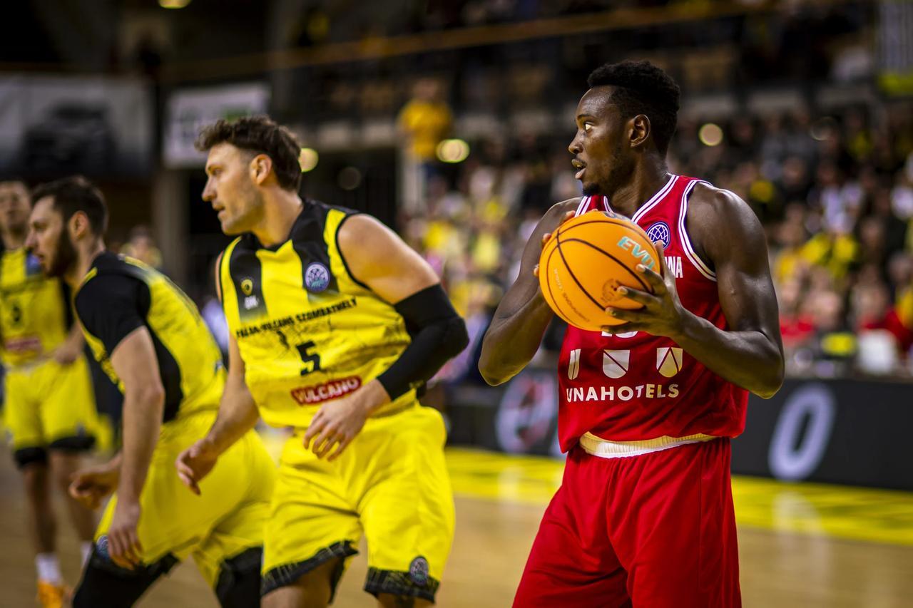 Troppi errori: la Unahotels cade in Ungheria