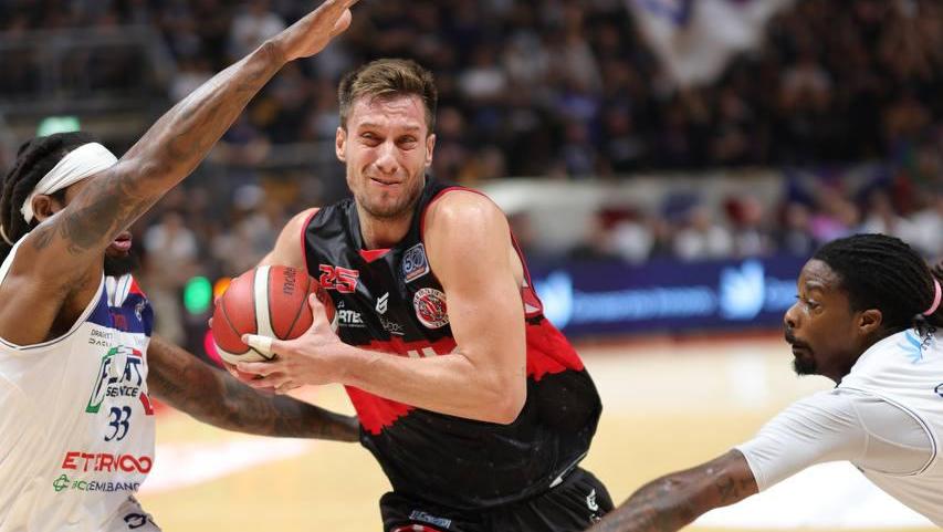 La Sella Cento lotta ma si arrende alla Fortitudo