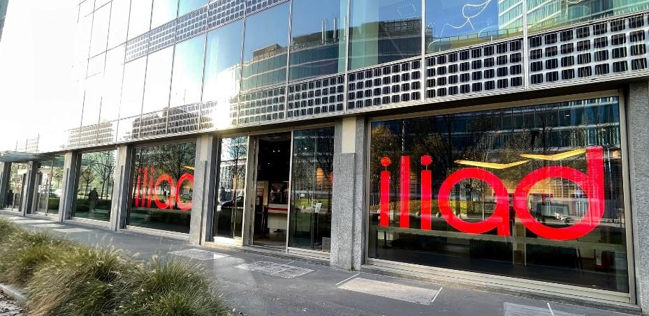 Rete Iliad in tilt, disservizi su fibra e su mobile. La compagnia: «Problema risolto in poco tempo»