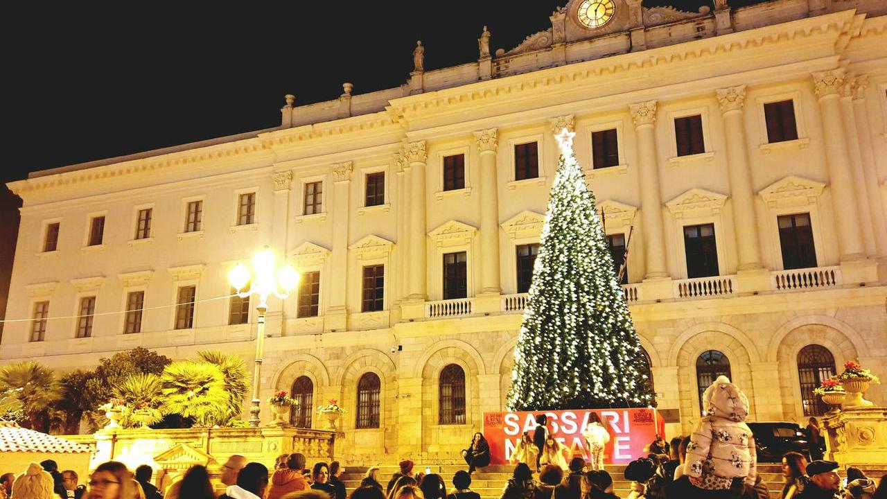 Eventi di Natale a Sassari, il Comune pubblica il bando: «Coinvolgere il centro»