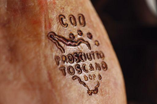 
	Nello stabilimento sar&agrave; prodotto il Prosciutto Toscano dop

