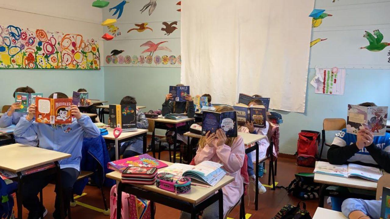 Una classe in una foto d’archivio