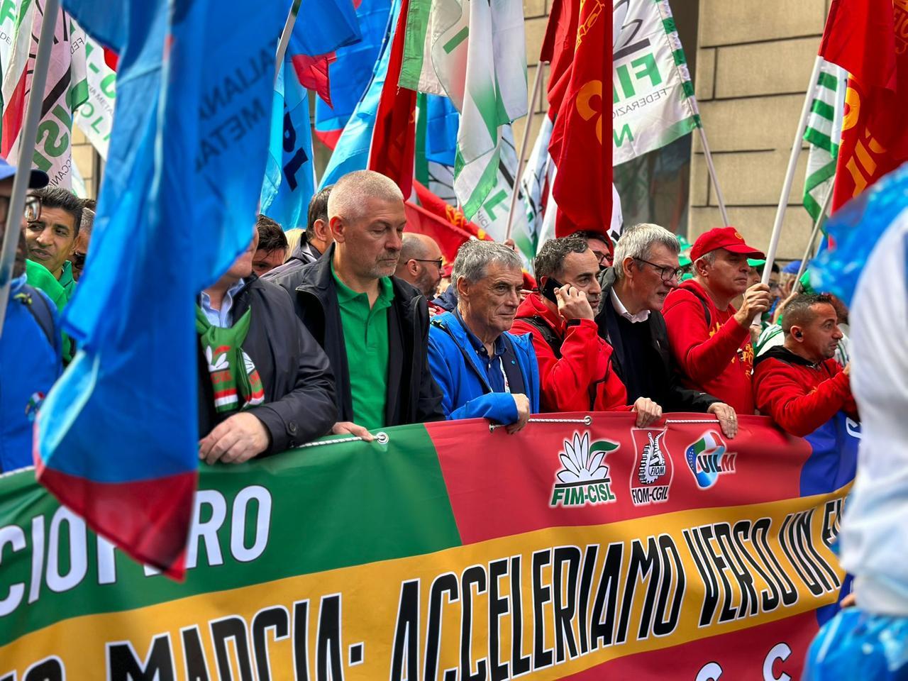 Circa 300 metalmeccanici di Reggio Emilia a Roma per lo sciopero generale Fiom