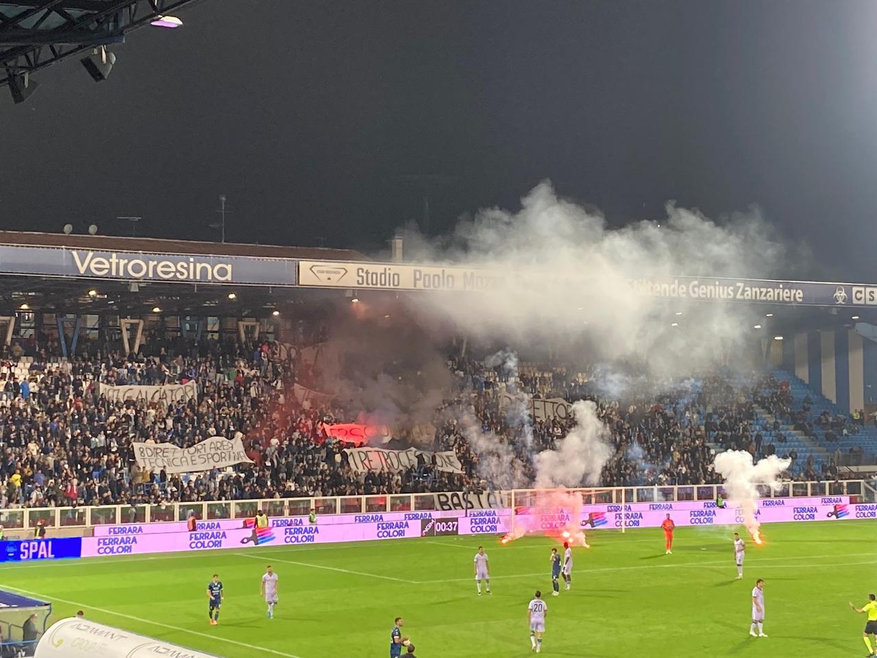 Spal-Pescara, 0-1: contestazione