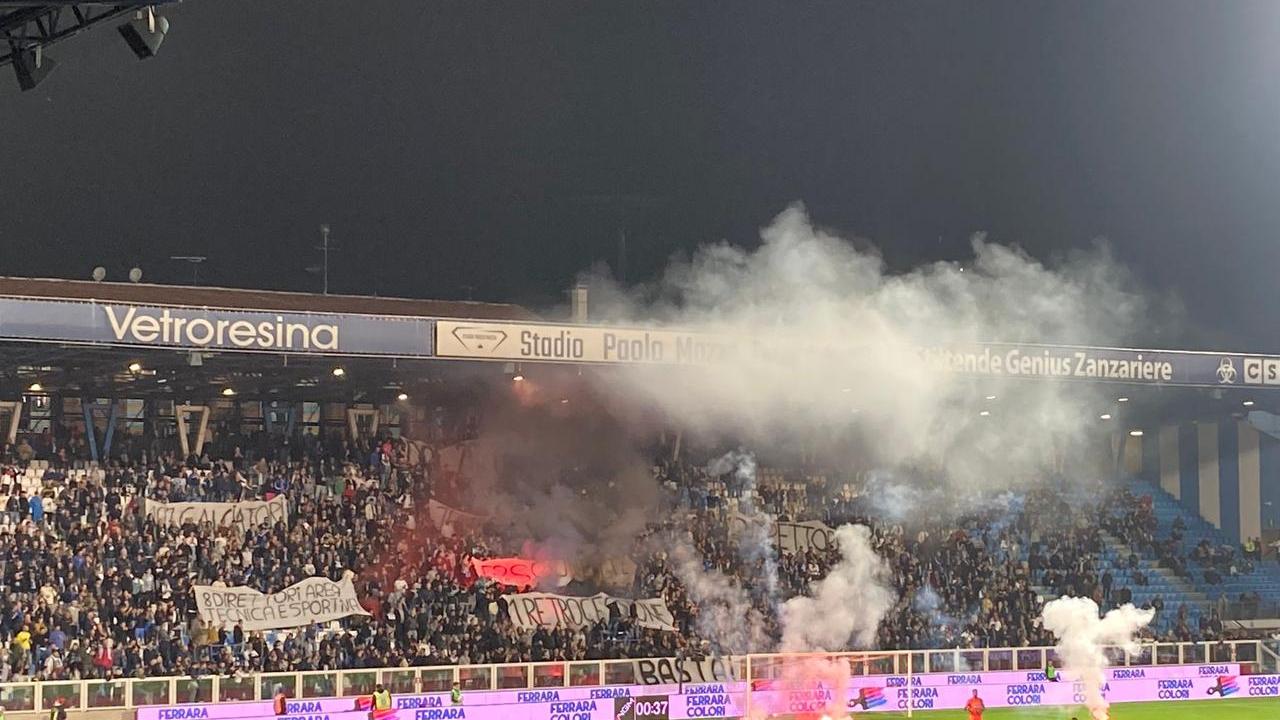 Spal-Pescara, 0-1: contestazione