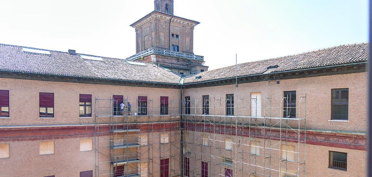 Ferrara, «lavori di restauro al Castello Estense da giugno 2025». Dubbi sulla strategia