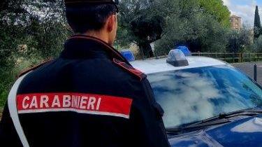 Lammari, molesta mamma e figlie minorenni: arrestato