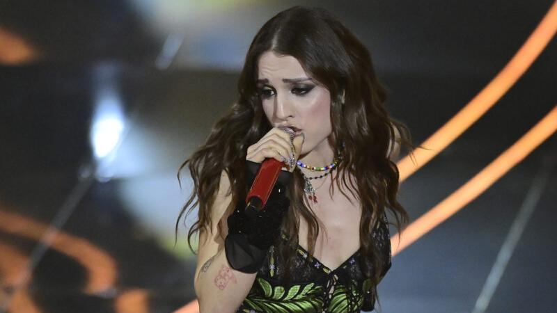 Angelina Mango al Vox, concerto rinviato al 21 novembre