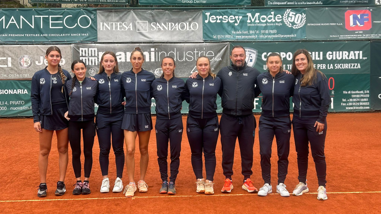 Le atlete del Tc Prato femminile che domani sfideranno il Tc Parioli Roma