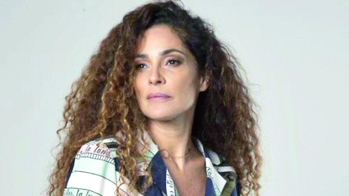 Simona Cavallari: «I miei ricordi più belli sono a Posada. Amo il set, ma ho pensato prima ai figli»
