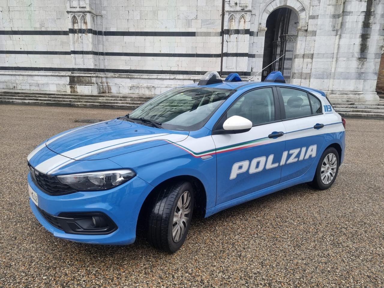 Lucca, colpisce con un pugno guardia giurata al pronto soccorso: arrestato