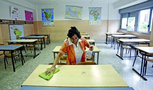 «Sorveglianza e sicurezza a rischio». A Livorno mancano custodi nelle scuole: in 424 firmano per denunciare la situazione<br>
