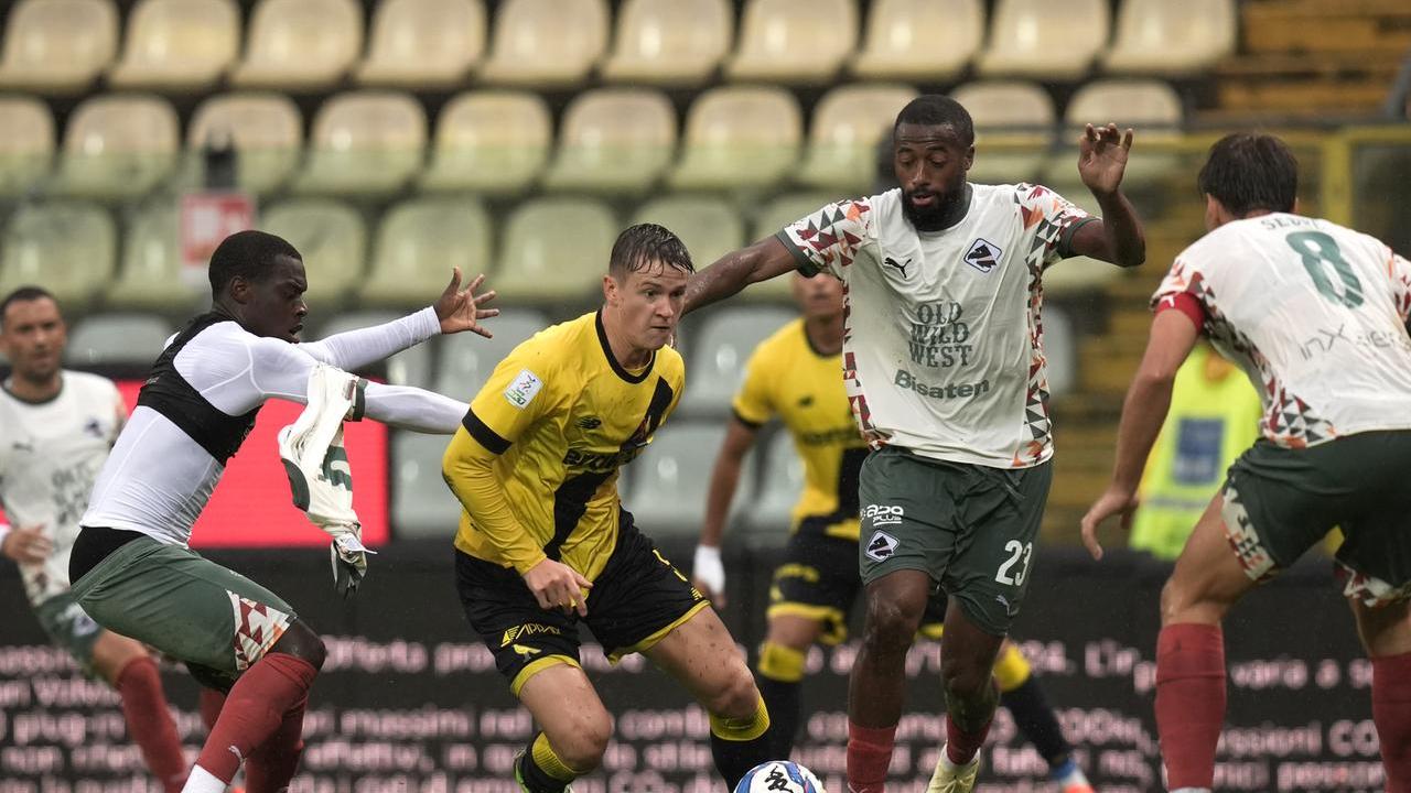 Modena-Palermo 2-2 (34’ Verre, 45’+1 Insigne, 48' Gliozzi, 85’ Caldara)