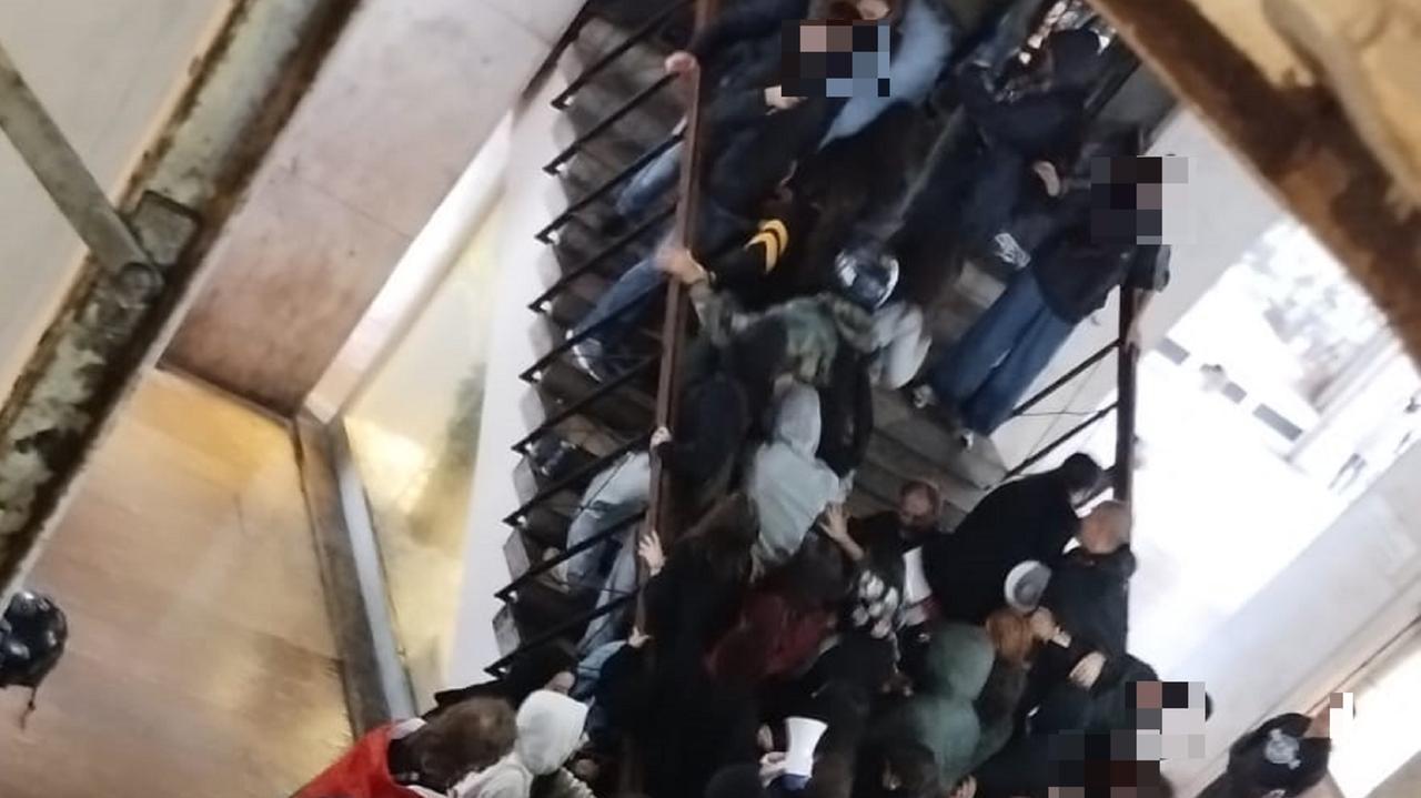 L'occupazione dell'ex Cinema Grande