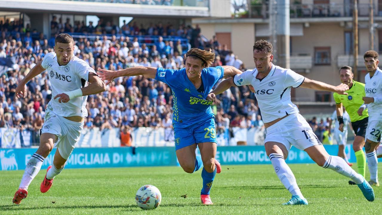 Lorenzo Colombo contrastato da Bongiorno e Rahmani (foto Autovino)