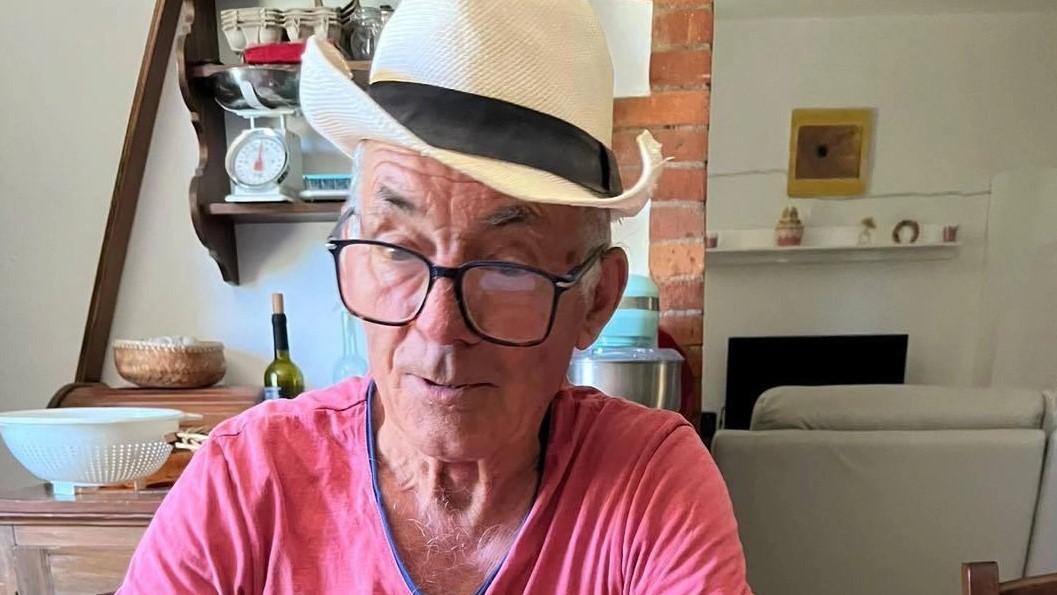 Hermann Baptist Knechtle, l'uomo scomparso da Toiano alla fine di agosto i cui resti sono stati trovati in un bosco a cinque chilometri di distanza