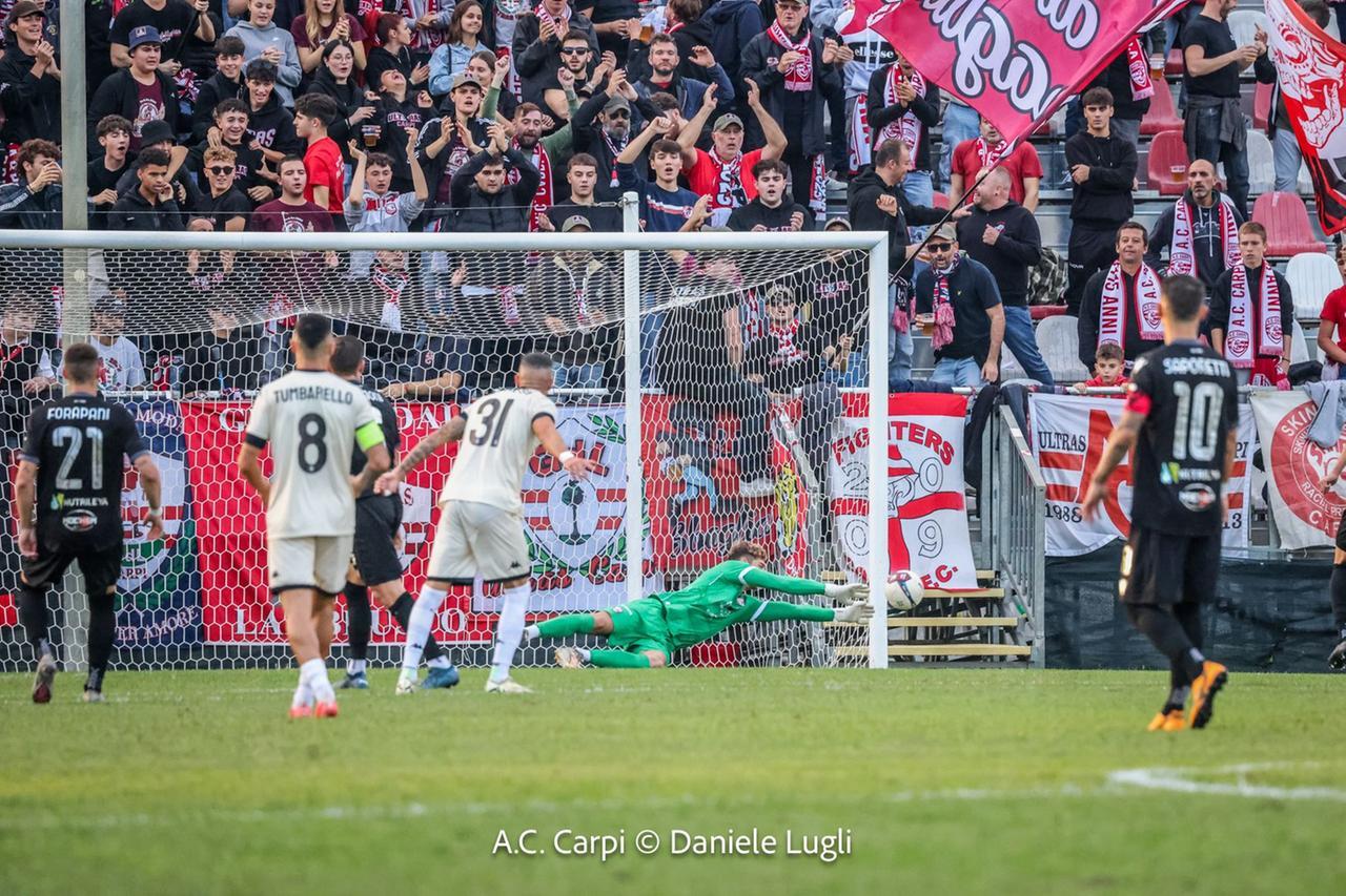 Carpi, pareggio con la Lucchese nel giorno del compleanno