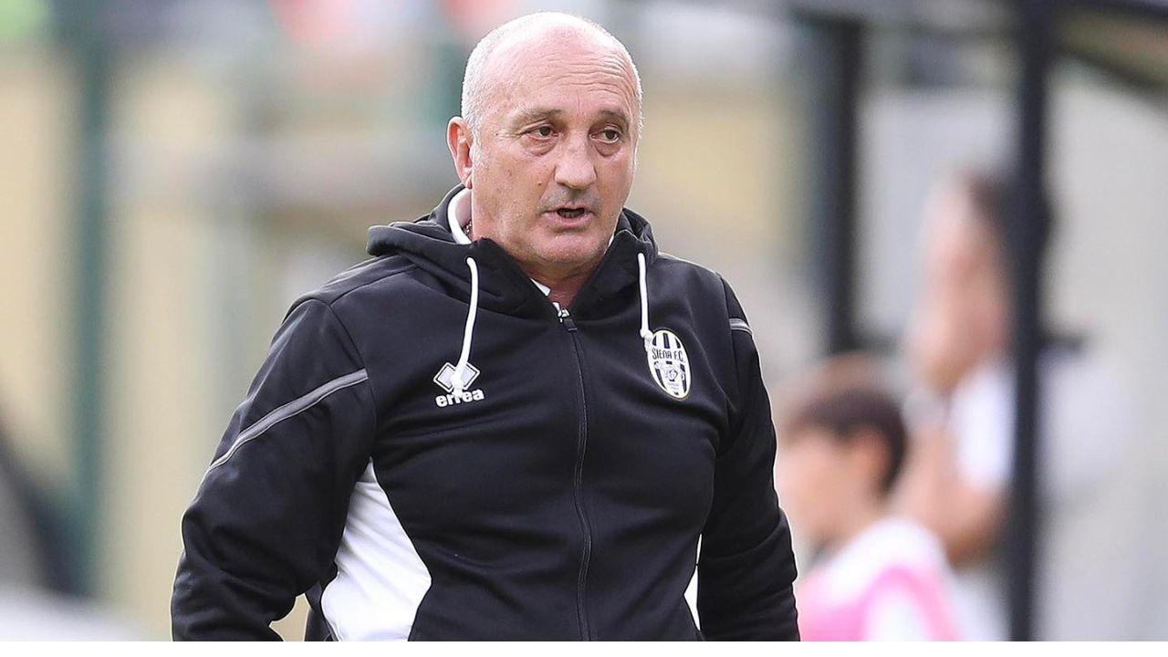 
	Il tecnico del Siena Lamberto Magrini (Foto Siena FC)

