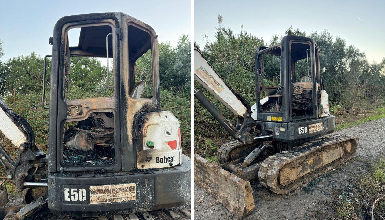 Livorno, bruciato nella notte un escavatore all’interno del cantiere per il “Cubone” alla Scopaia