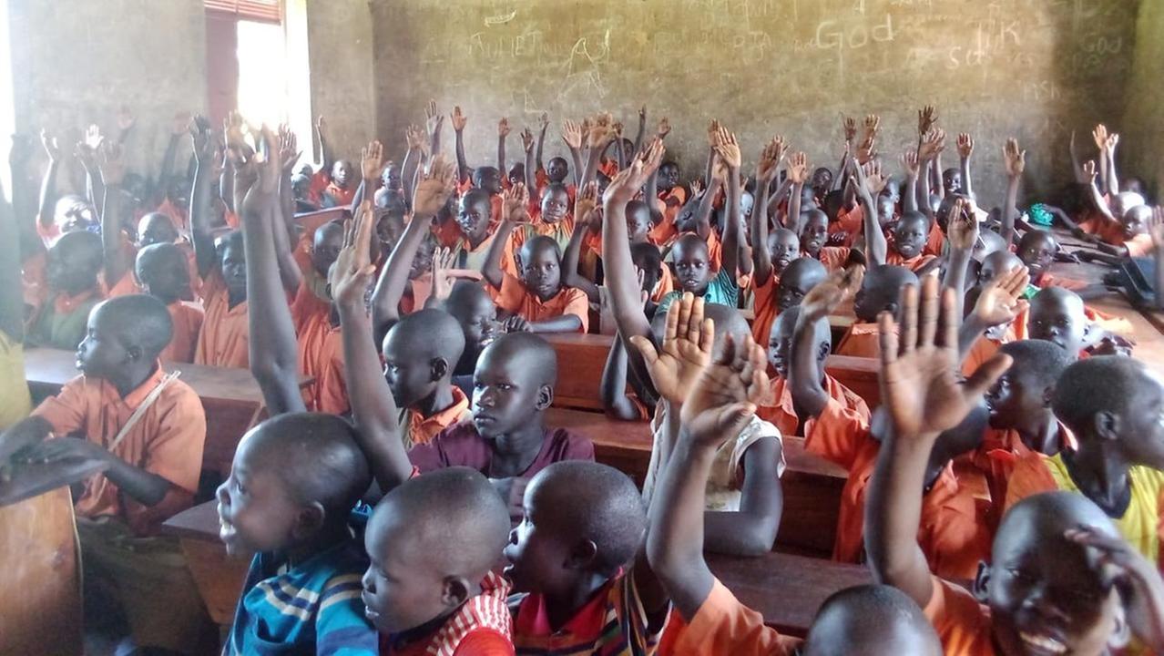 Una scuola in Africa (foto profilo social Osvic Oristano)