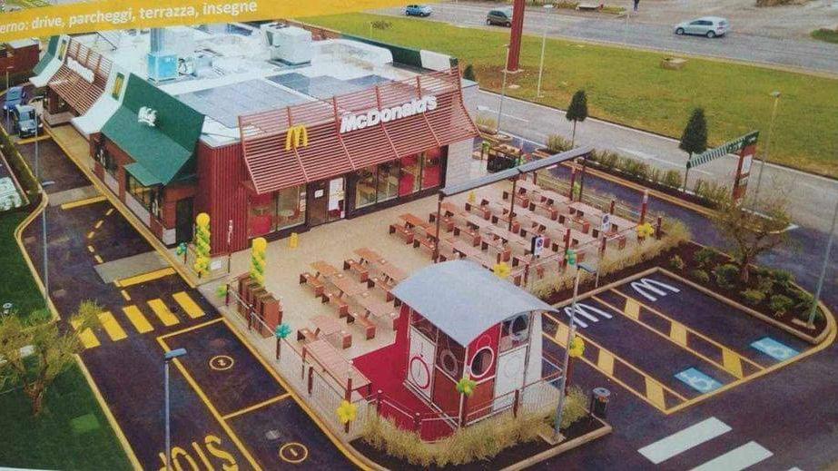 Il render del McDonald's di Pavullo