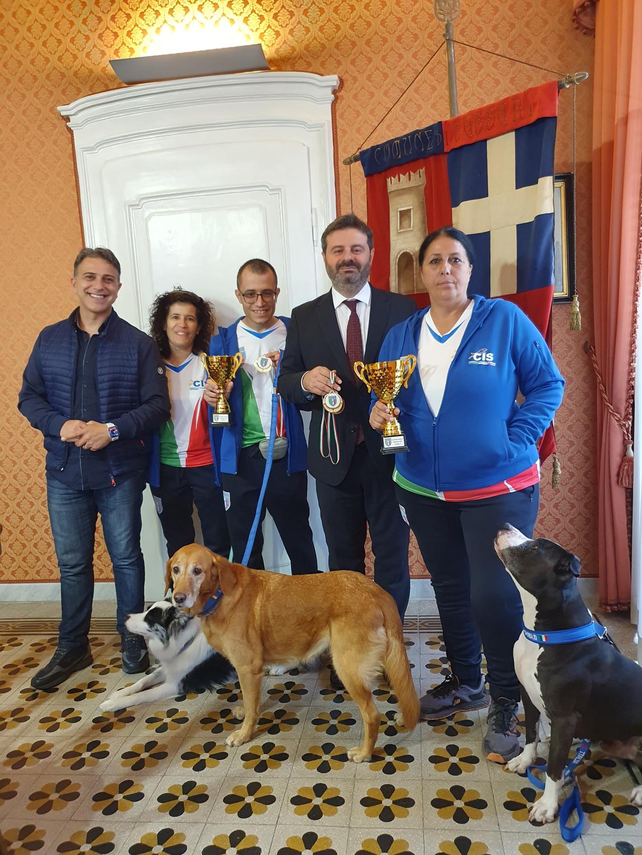 Sassari, il sindaco Mascia riceve i campioni di agility e paragility