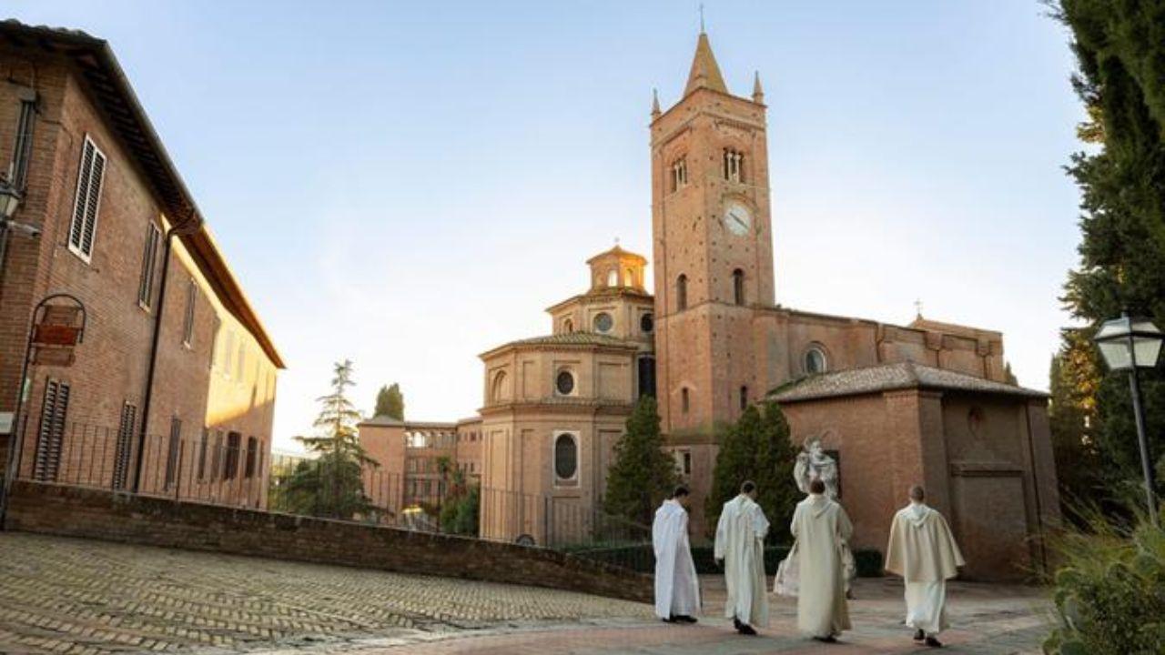 
	Due monasteri pi&ugrave; belli del mondo sono in Toscana

