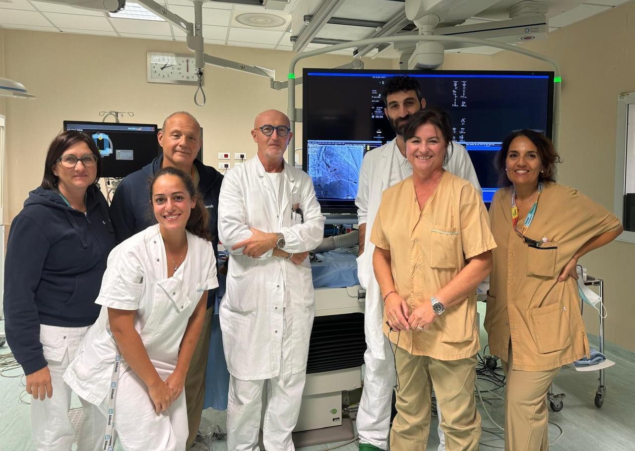 
	Parte dell'equipedi cardiologia del Noa con il dottor Giuseppe Arena

