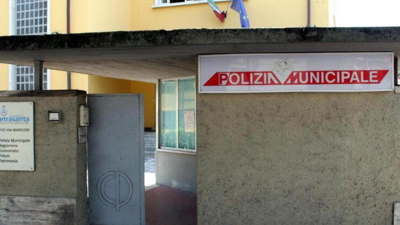 Indaga la polizia municipale