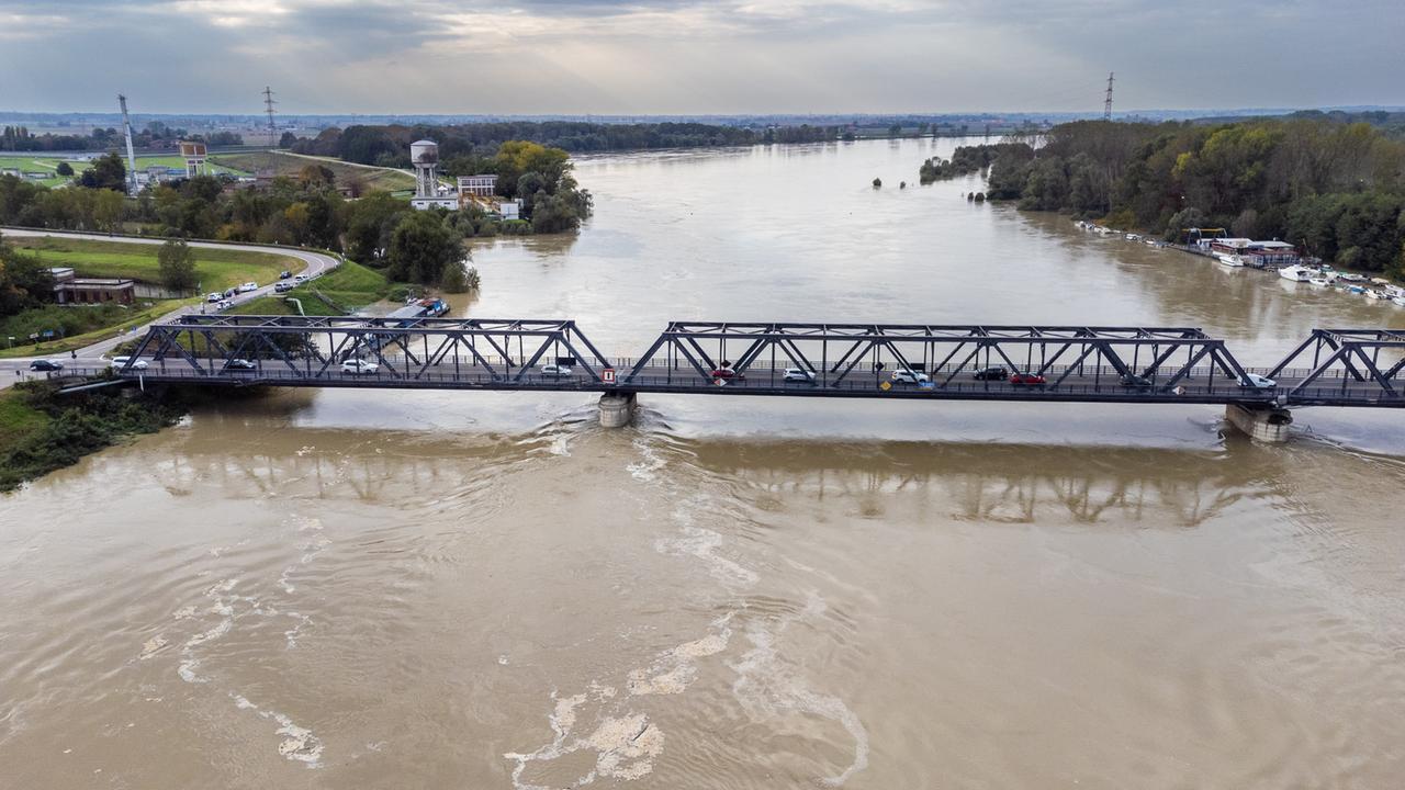 Allerta meteo, piena fiume Po: attenzione spostata sul Delta dopo il picco a Ferrara