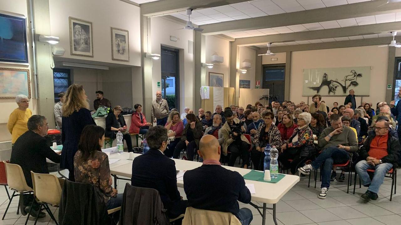 L'assemblea alla parrocchia di Santa Lucia