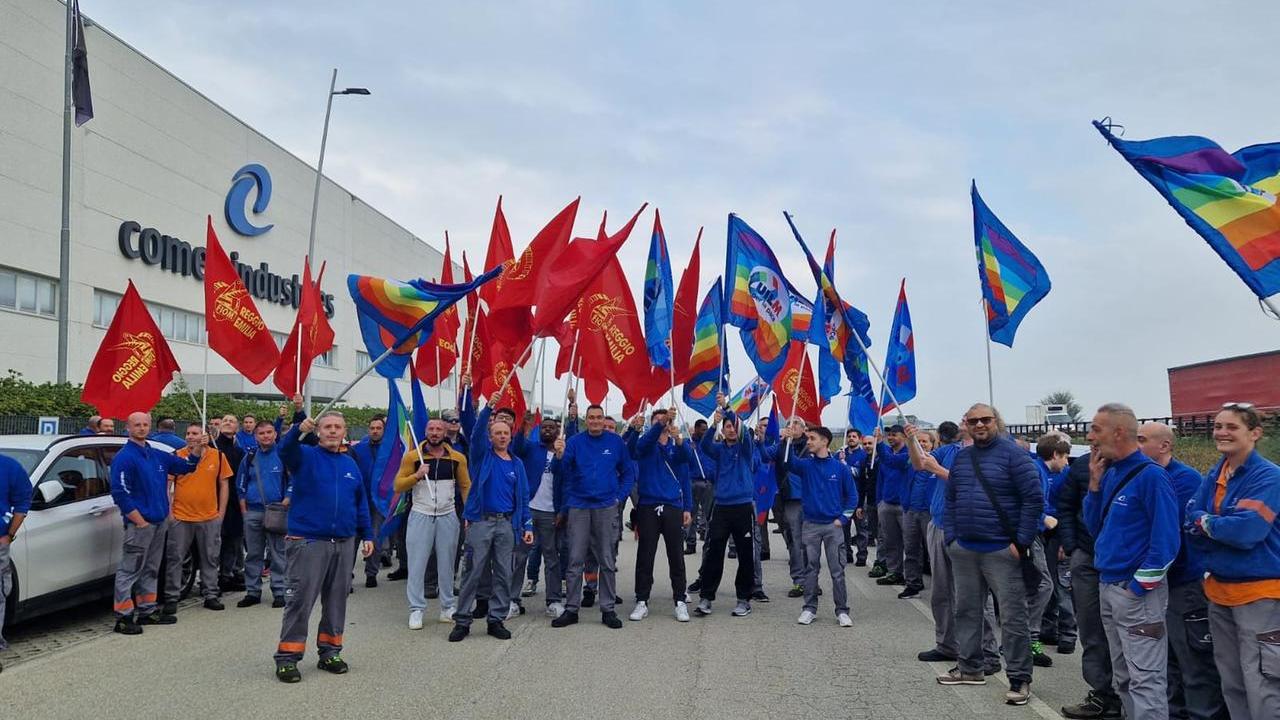Sciopero alla Comer Industries di Reggiolo: I lavoratori: «Chiediamo rispetto»