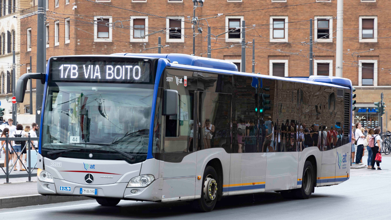 Un bus di Autolinee Toscane