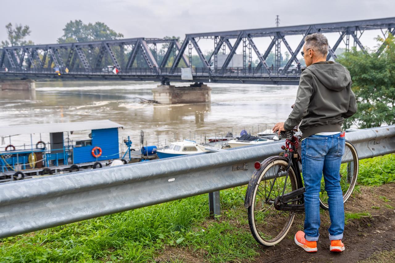 Maltempo a Ferrara, revocata ordinanza di evacuazione: si torna a casa