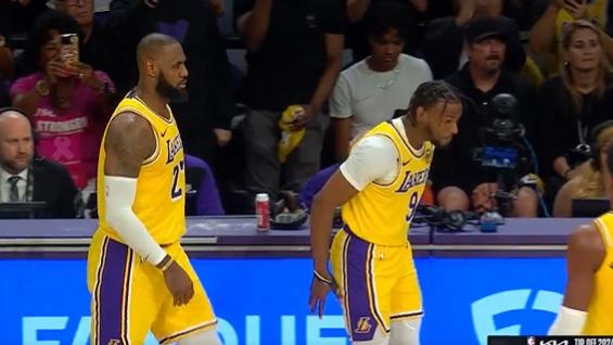 Nba, Le Bron James e suo figlio Bronny in campo insieme – Video
