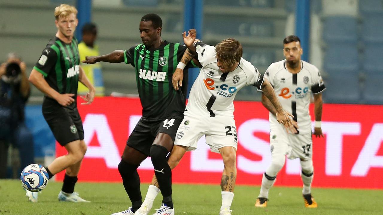 Verso Sassuolo-Modena, Obiang: «Non dobbiamo fermarci»