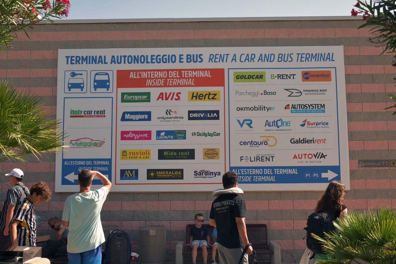 Olbia, boom di autonoleggi: 20mila mezzi e 40 agenzie