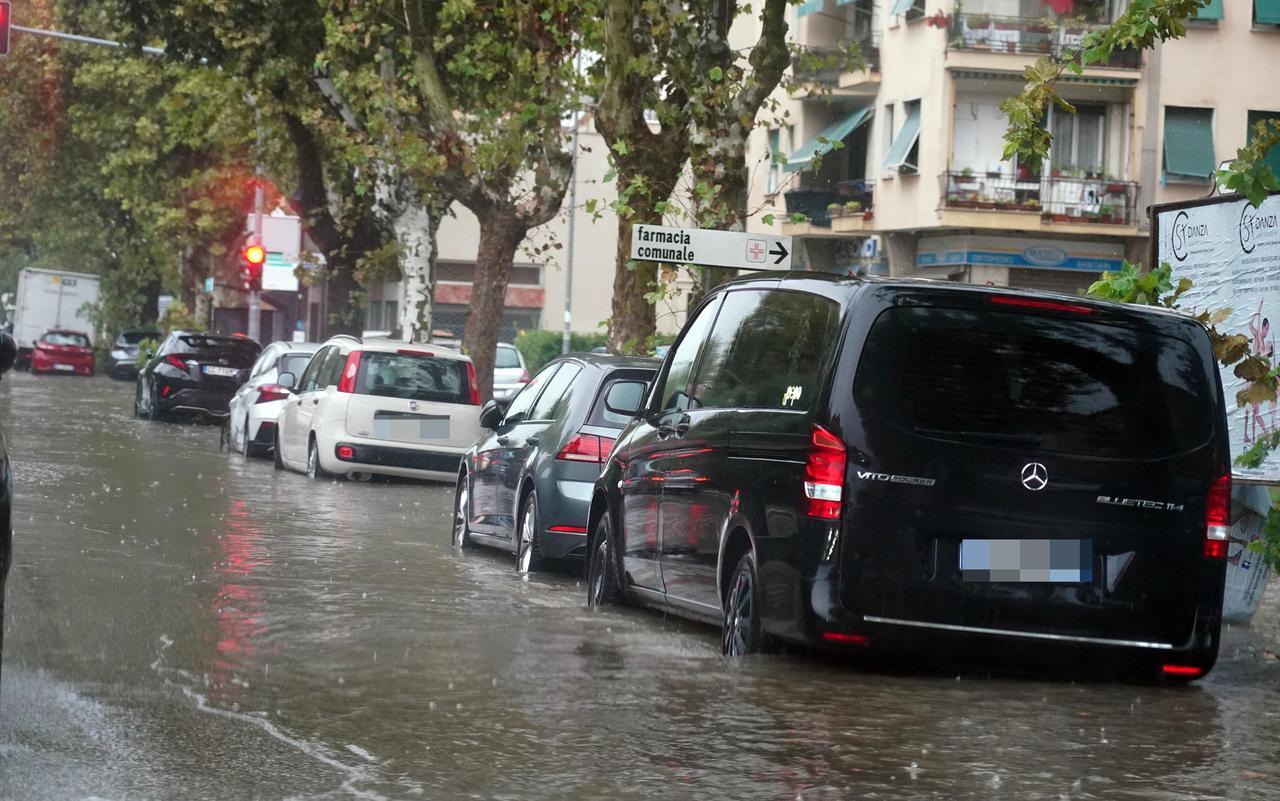 Anche a Livorno scuole chiuse per forti temporali: è allerta arancione