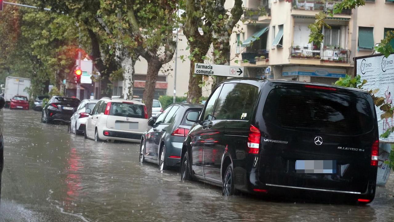 Anche a Livorno scuole chiuse per forti temporali: è allerta arancione
